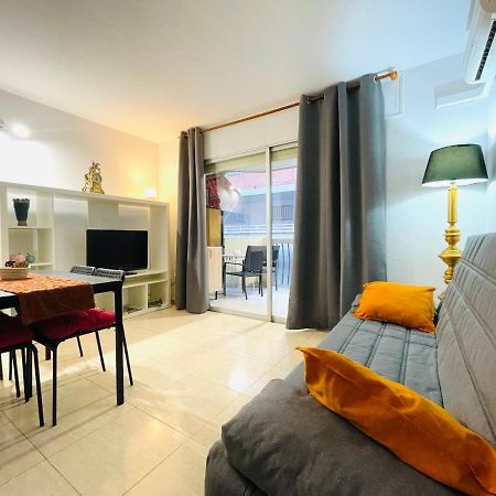 Renovado Apartamento En Zona Residencial A Pasos Del Mar Salou Exterior photo
