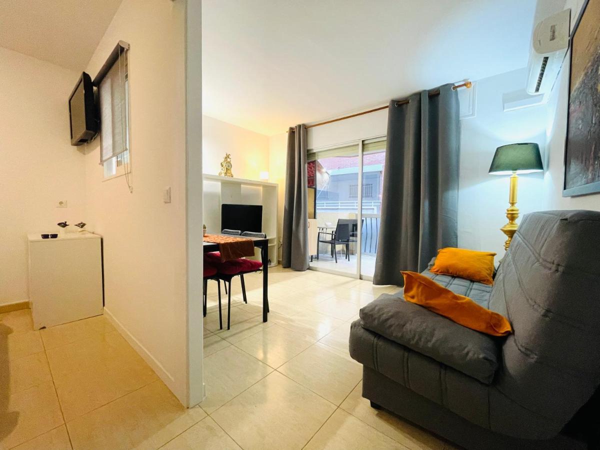 Renovado Apartamento En Zona Residencial A Pasos Del Mar Salou Exterior photo